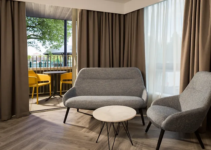 Roomzzz London Stratford